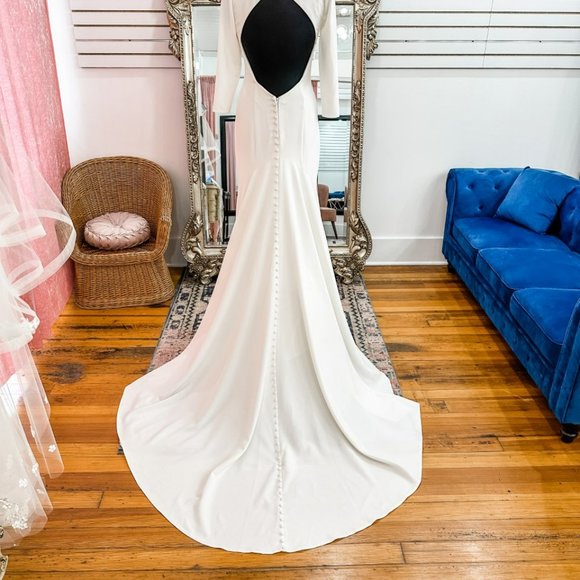 Brand New Allure #3401, New Wedding Dress, White Dress, Wedding Gown Size 8 - Picture 6 of 13